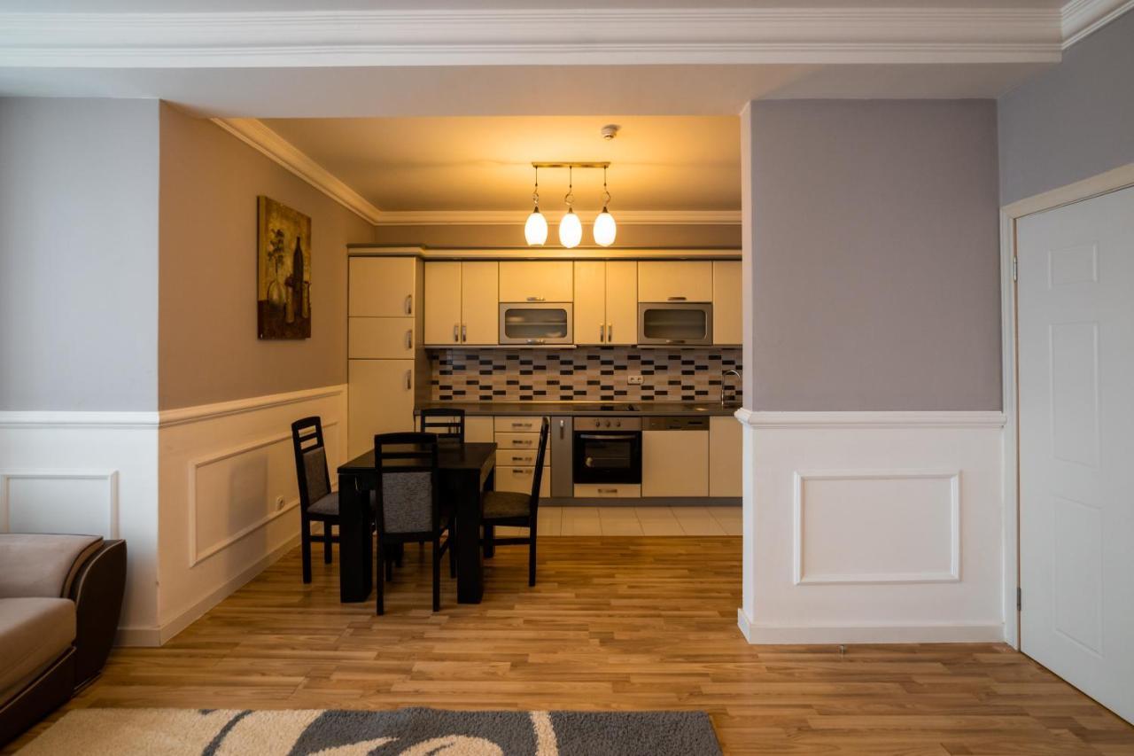 Cedartree Prishtina Apartman Pristina Kültér fotó