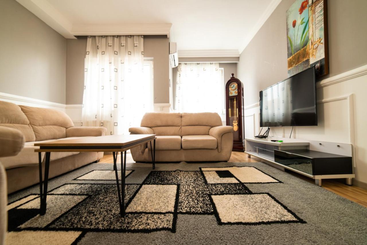 Cedartree Prishtina Apartman Pristina Kültér fotó